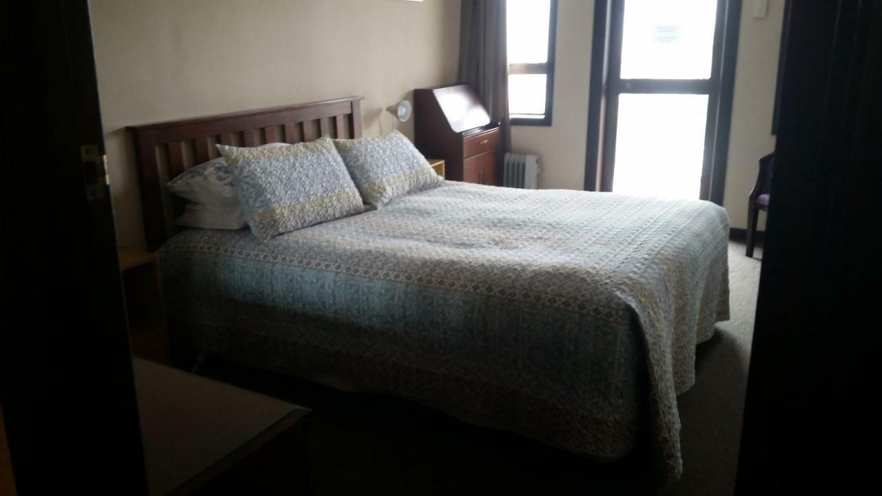 Hotel Foveaux Bluff